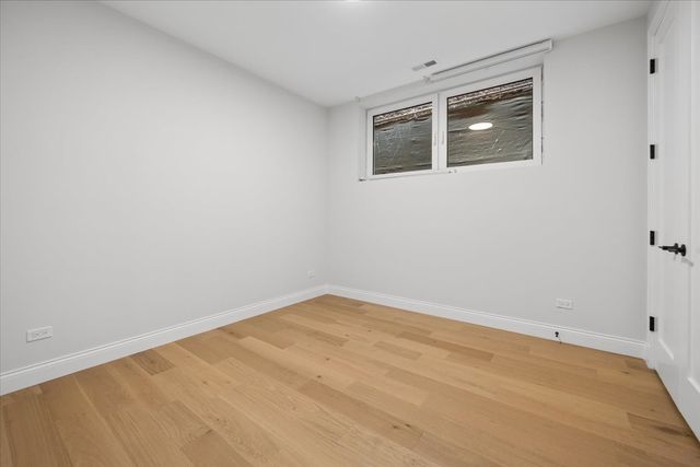 3739 N Clifton Avenue 1, Chicago, IL 60613