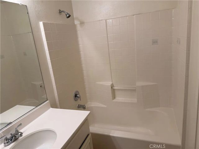 15128 Versailles, Lake Elsinore, CA 92530