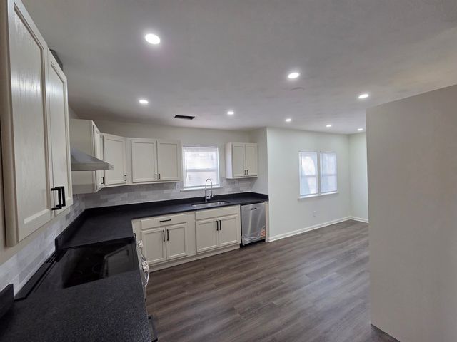 4571 WHITE FOX ST, Memphis, TN 38109