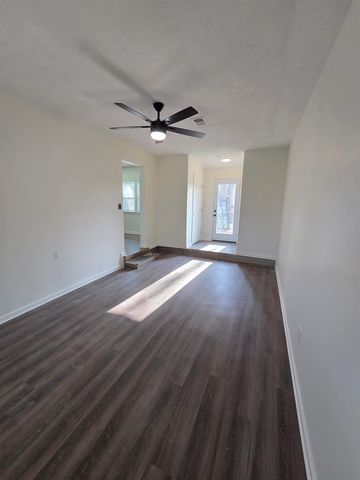 4571 WHITE FOX ST, Memphis, TN 38109