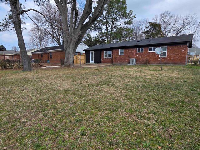 4571 WHITE FOX ST, Memphis, TN 38109