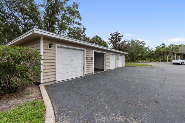 8933 MANOR LOOP 104, Bradenton, FL 34202