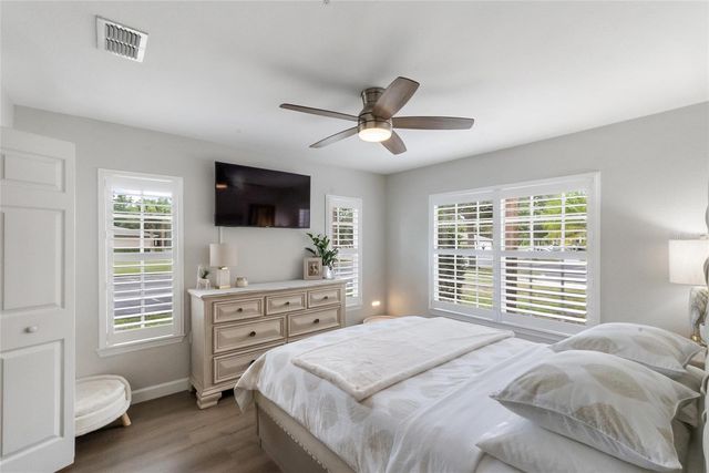 8933 MANOR LOOP 104, Bradenton, FL 34202