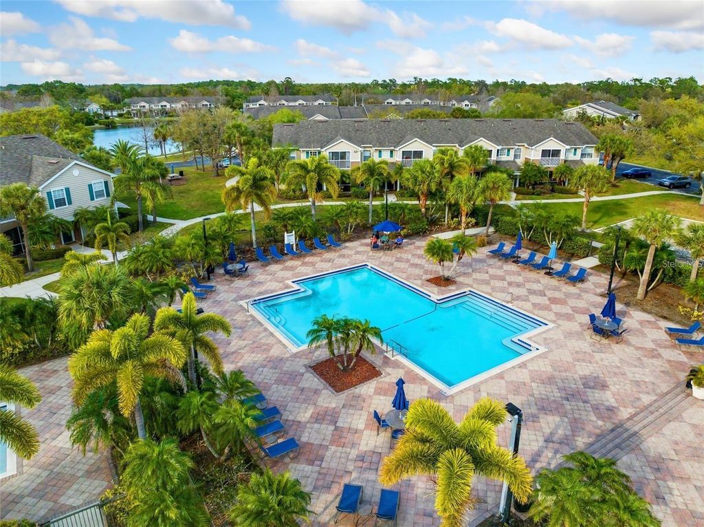 Image 32 of property listing at 8933 MANOR LOOP 104, Bradenton, FL 34202