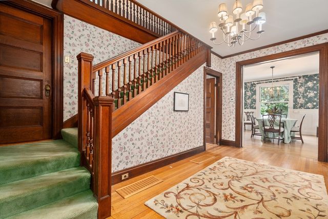 121 State St, Framingham, MA 01702