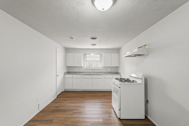 414 Grantham Road, Baytown, TX 77521
