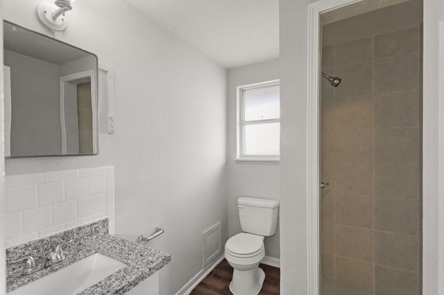 414 Grantham Road, Baytown, TX 77521