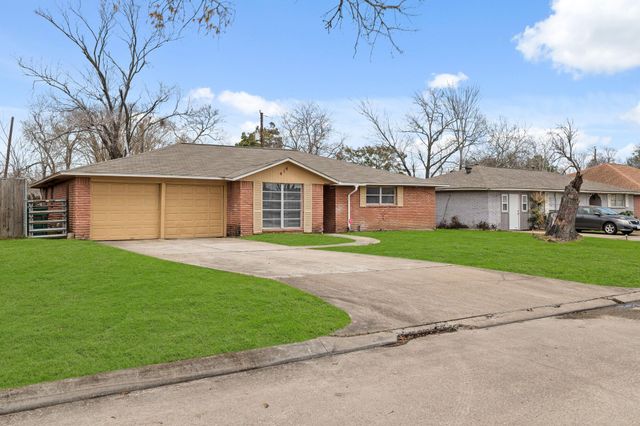 414 Grantham Road, Baytown, TX 77521