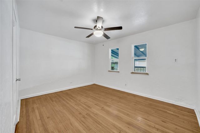 206 Sherwood ST, San Marcos, TX 78666