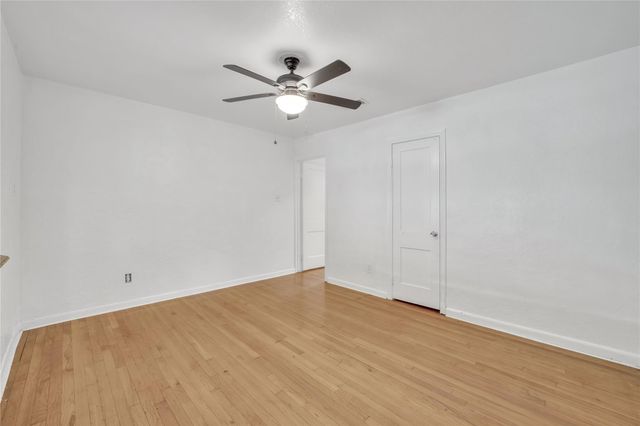 206 Sherwood ST, San Marcos, TX 78666