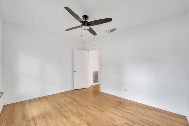 206 Sherwood ST, San Marcos, TX 78666