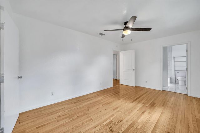 206 Sherwood ST, San Marcos, TX 78666