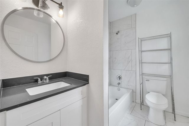 206 Sherwood ST, San Marcos, TX 78666