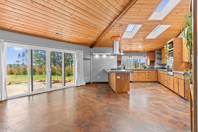 15897 Keson Pl, Grass Valley, CA 95949