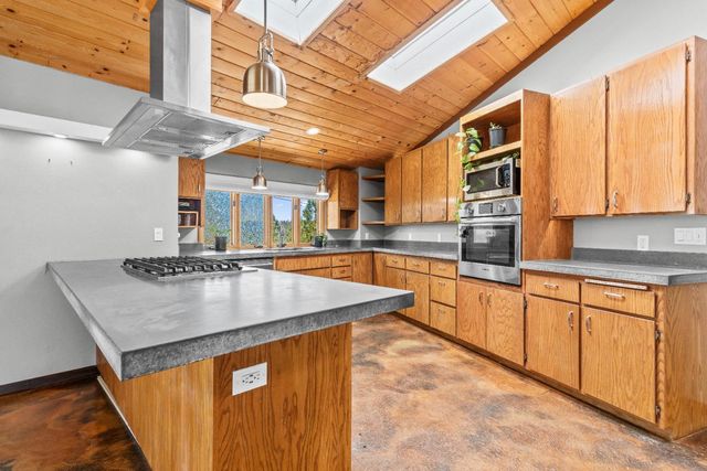 15897 Keson Pl, Grass Valley, CA 95949