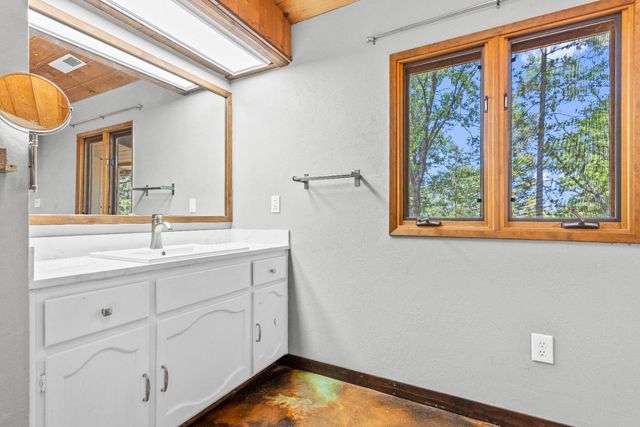 15897 Keson Pl, Grass Valley, CA 95949