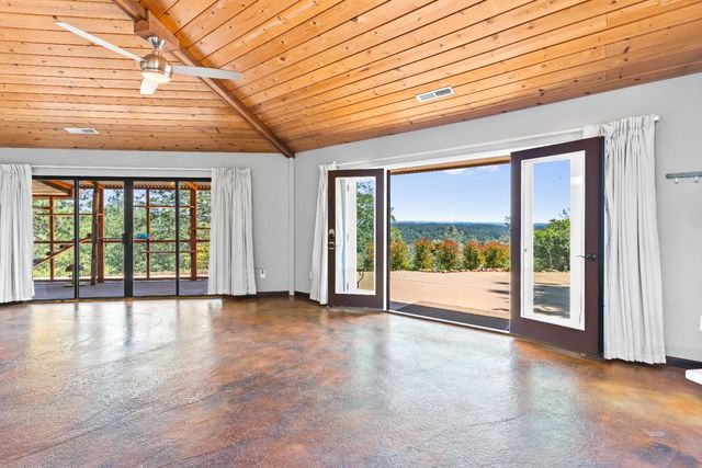 15897 Keson Pl, Grass Valley, CA 95949
