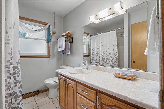 2800 3rd Ave, Marion, IA 52302