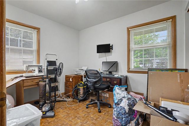 2800 3rd Ave, Marion, IA 52302