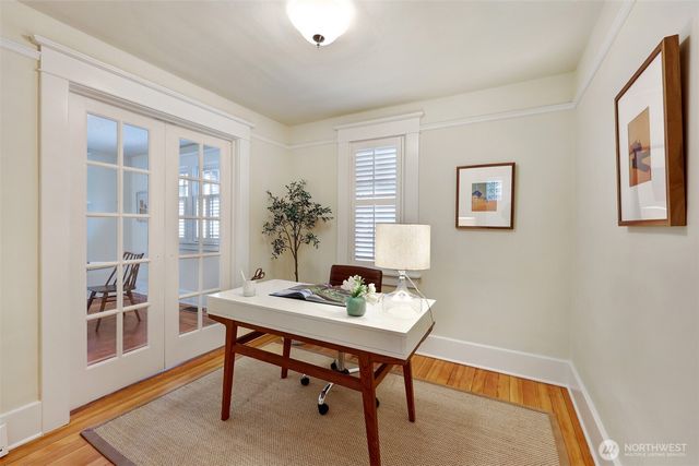 1812 N 39th, Seattle, WA 98103