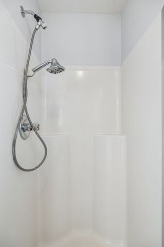 1197 Snoopy Dr, Clarksville, TN 37040