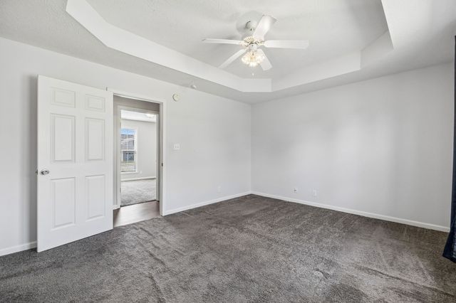 1197 Snoopy Dr, Clarksville, TN 37040