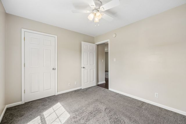 1197 Snoopy Dr, Clarksville, TN 37040