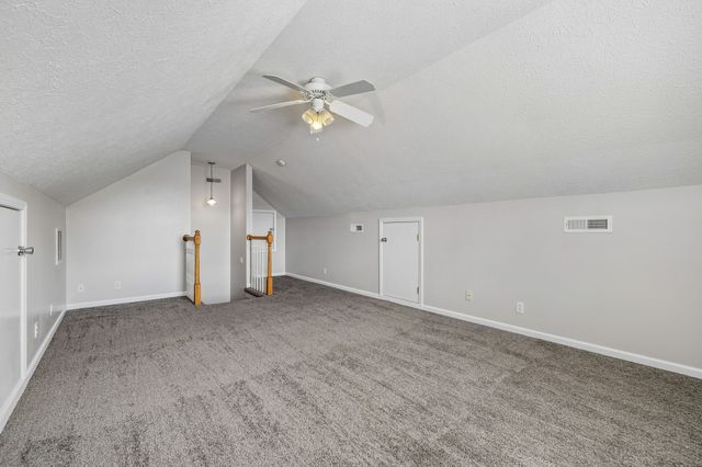 1197 Snoopy Dr, Clarksville, TN 37040