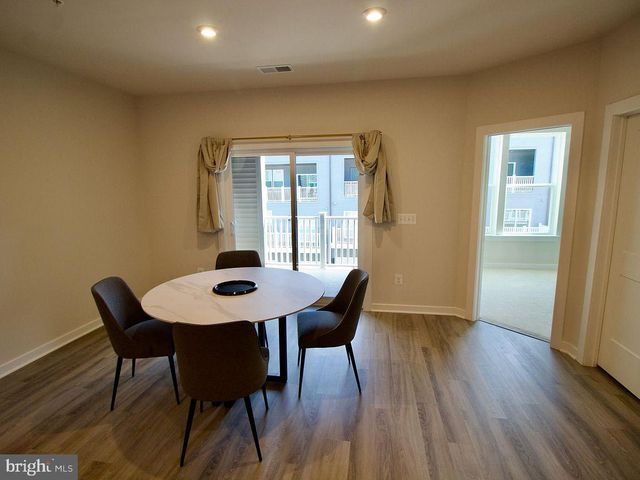 4619 OLIVINE DR, Chantilly, VA 20151