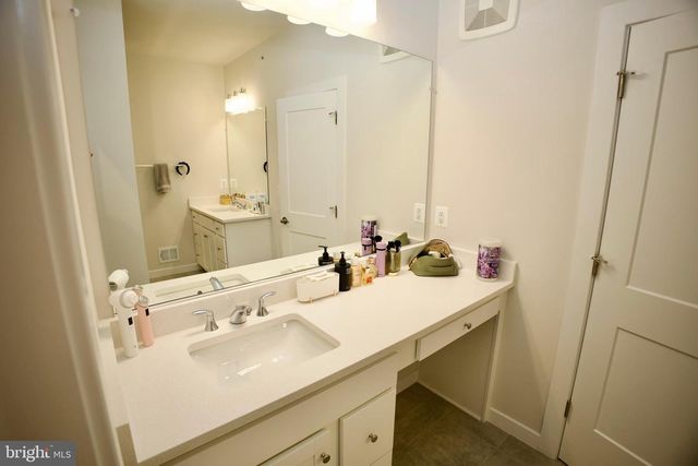 4619 OLIVINE DR, Chantilly, VA 20151