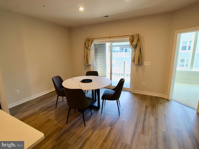 4619 OLIVINE DR, Chantilly, VA 20151