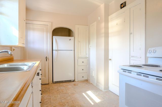 963 S Center Street, Reno, NV 89501