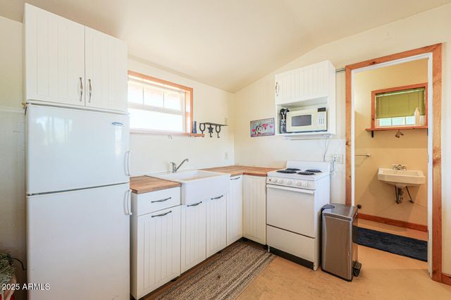 8400 N THUNDERBIRD Road, Maricopa, AZ 85139