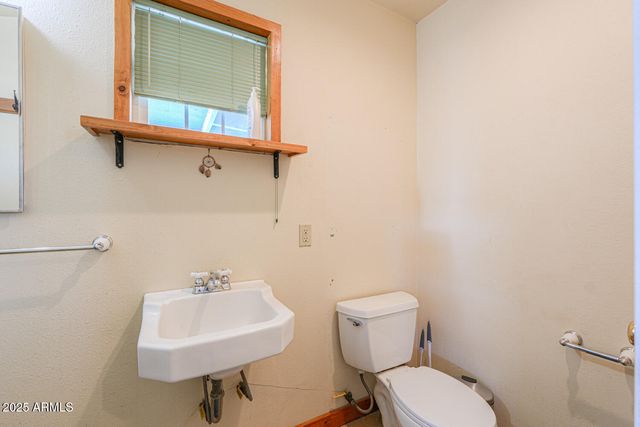 8400 N THUNDERBIRD Road, Maricopa, AZ 85139