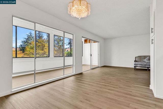 1108 Fairlawn Ct. 6, Walnut Creek, CA 94595