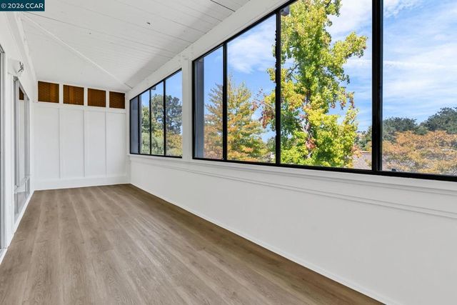 1108 Fairlawn Ct. 6, Walnut Creek, CA 94595