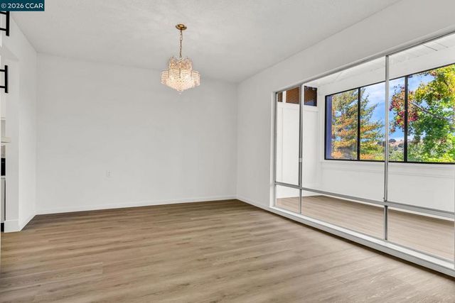 1108 Fairlawn Ct. 6, Walnut Creek, CA 94595