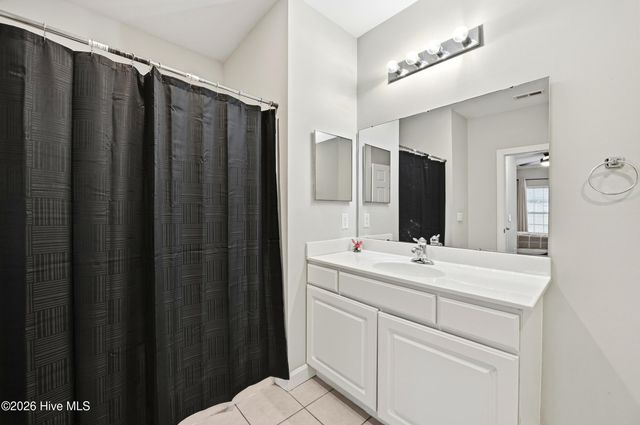 1500 Cadfel Court Unit 302, Wilmington, NC 28412