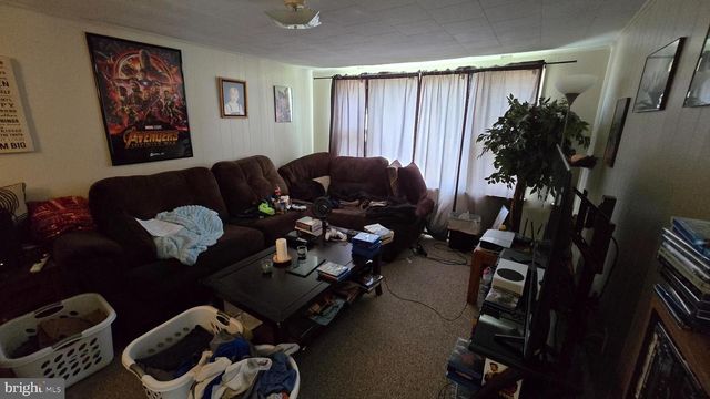 327 N MAIN ST, York, PA 17403