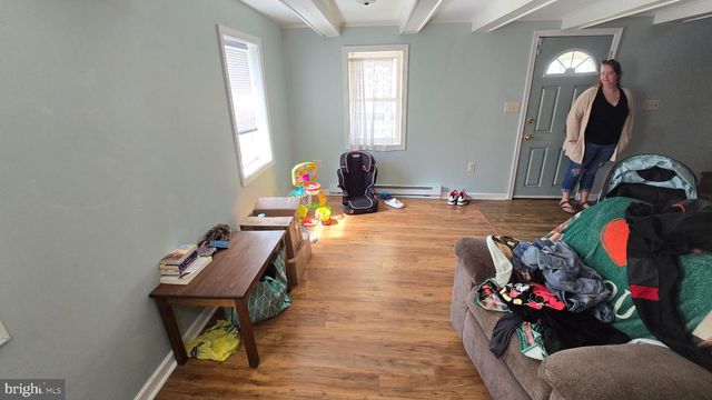 327 N MAIN ST, York, PA 17403