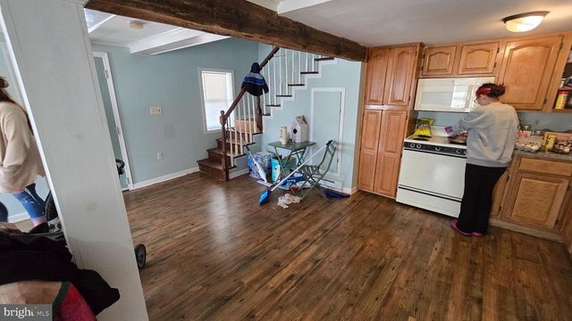 327 N MAIN ST, York, PA 17403