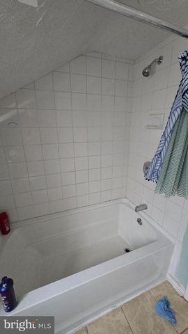 327 N MAIN ST, York, PA 17403