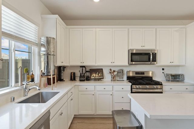 10368 Tower Hill Dr, Stockton, CA 95219