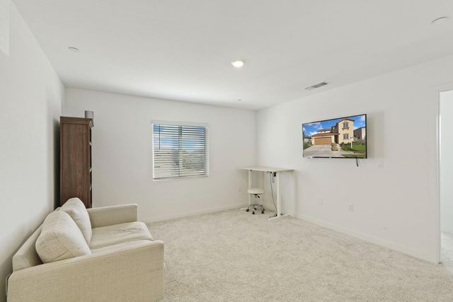 10368 Tower Hill Dr, Stockton, CA 95219