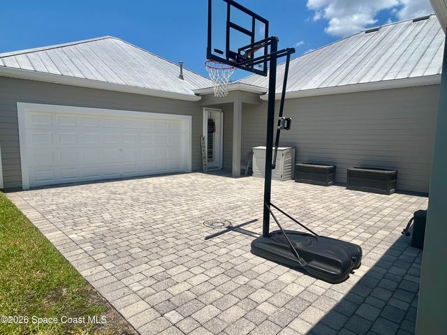 1122 Vestavia Circle, Melbourne, FL 32940