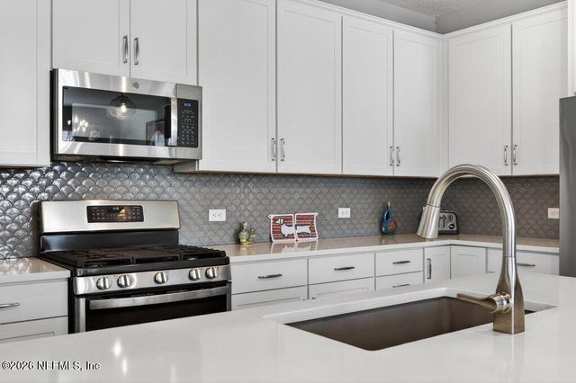 12 WARDS RAVINE Way, St. Johns, FL 32259