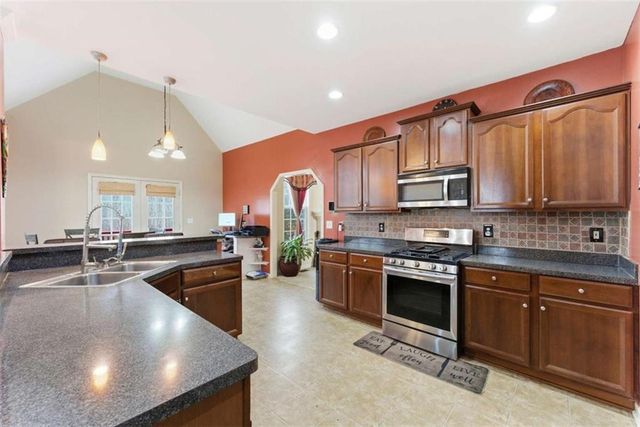 658 Bentonville Lane, Douglasville, GA 30134