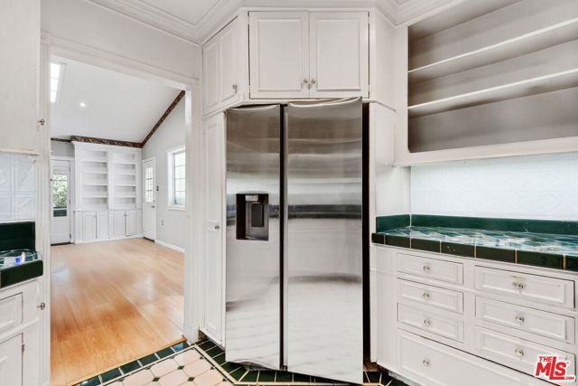 877 Montecito Drive, Los Angeles, CA 90031