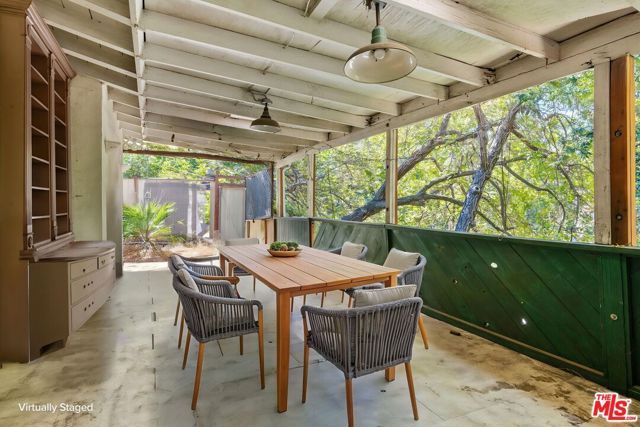 877 Montecito Drive, Los Angeles, CA 90031