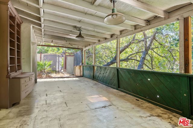 877 Montecito Drive, Los Angeles, CA 90031